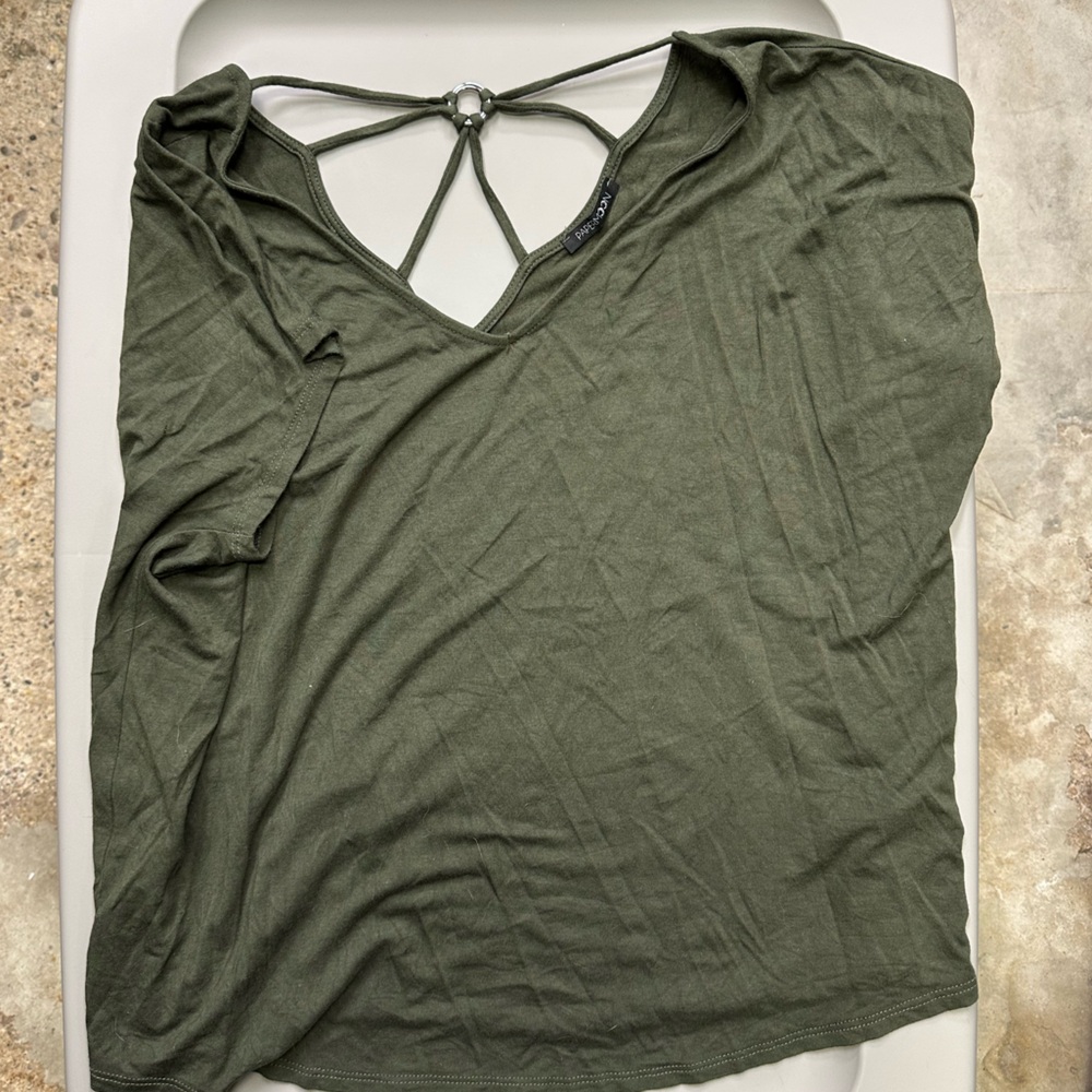 Women’s size medium top